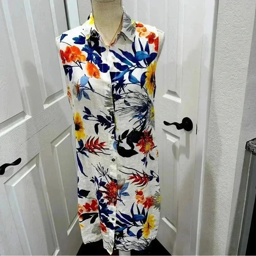 Lina Tomei 100% Linen, made in Italy, sleeveless, shirt dress. Knee length ❤️